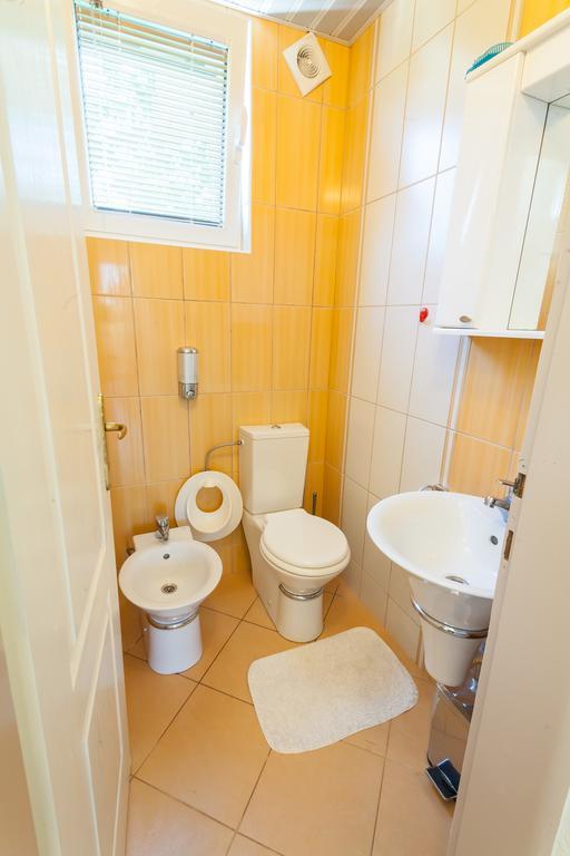 Apartments Mila Krimovica Екстериор снимка