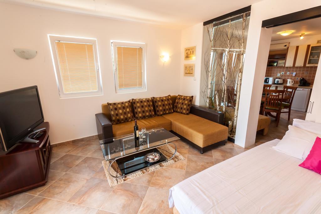 Apartments Mila Krimovica Стая снимка